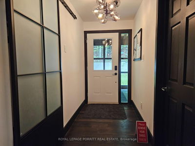 1015 Bayview Point Rd, Lake of Bays - Ridout image-0-4