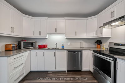 208 Bellwood Dr, Cornwall - Cornwall image-0-4