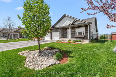 327 Napier Crt, Almonte - Almonte