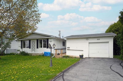 323 Amiens St, Orleans - Bilberry Creek/Queenswood Heights