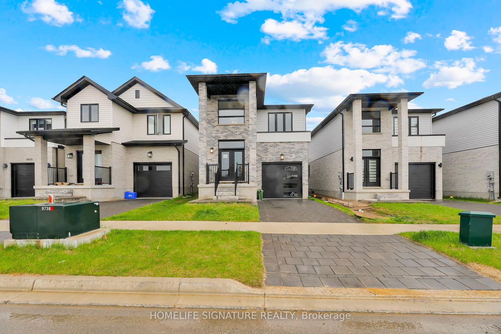 Detached House for sale at 6433 Royal Magnolia Avenue, London South, South V, N6P 0K2 - MLS: X12152865