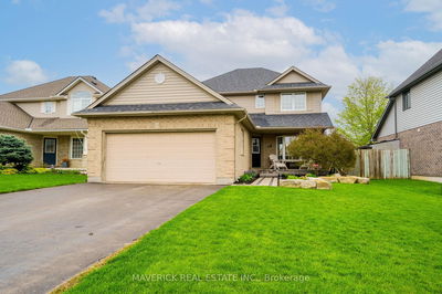 15 Mapleridge Cres, Thames Centre - Dorchester