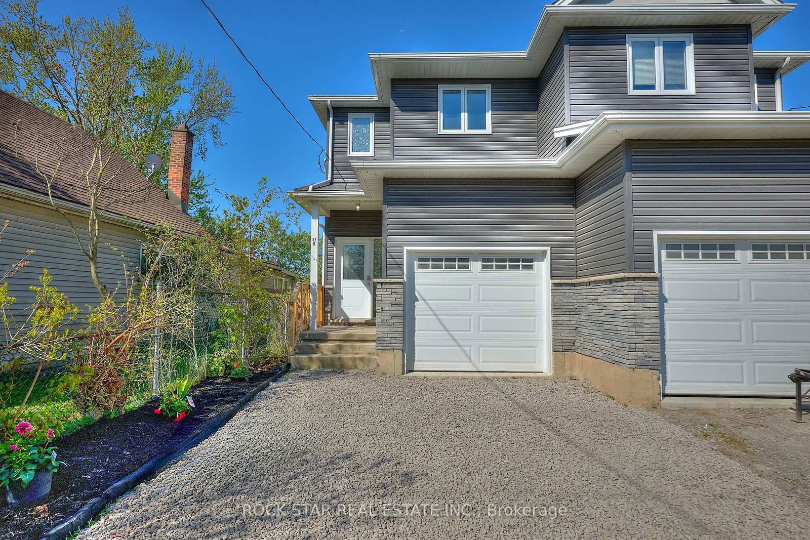 Semi-Detached House for sale at 52B Merigold Street, St. Catharines, Western Hill, L2S 2N5 - MLS: X12152892
