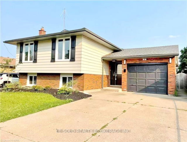 Bsmt - 24 Winnifred Avenue