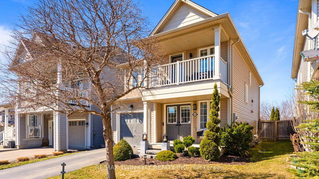98 Lambert Crescent