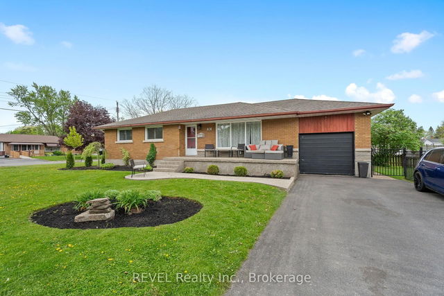 15 Dexter Drive