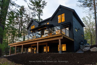 Unit 2 — 1029 East Rankin Rd, Muskoka Lakes - Medora image-0-2