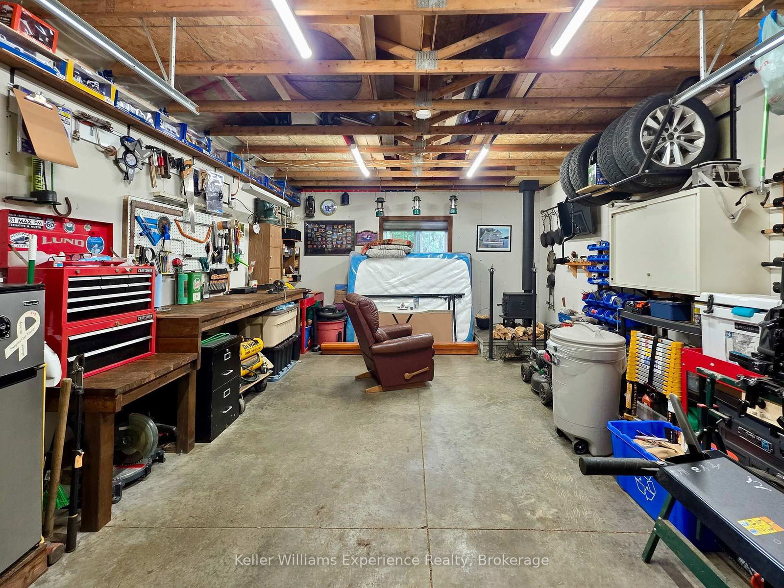 Listing Image 28