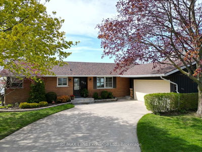 422 Penetangore Row, Kincardine - Kincardine image-0-2