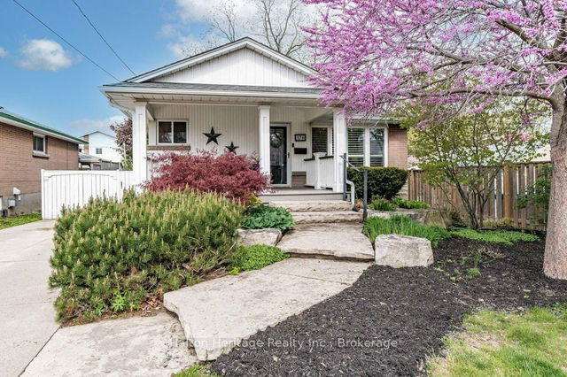 376 East 18th Street