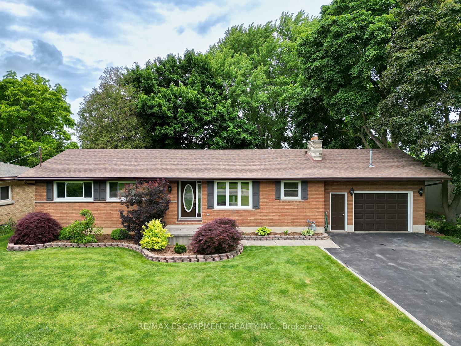 Detached House for sale at 445 Powerline Road, Brantford, N3T 5L8 - MLS: X12153050
