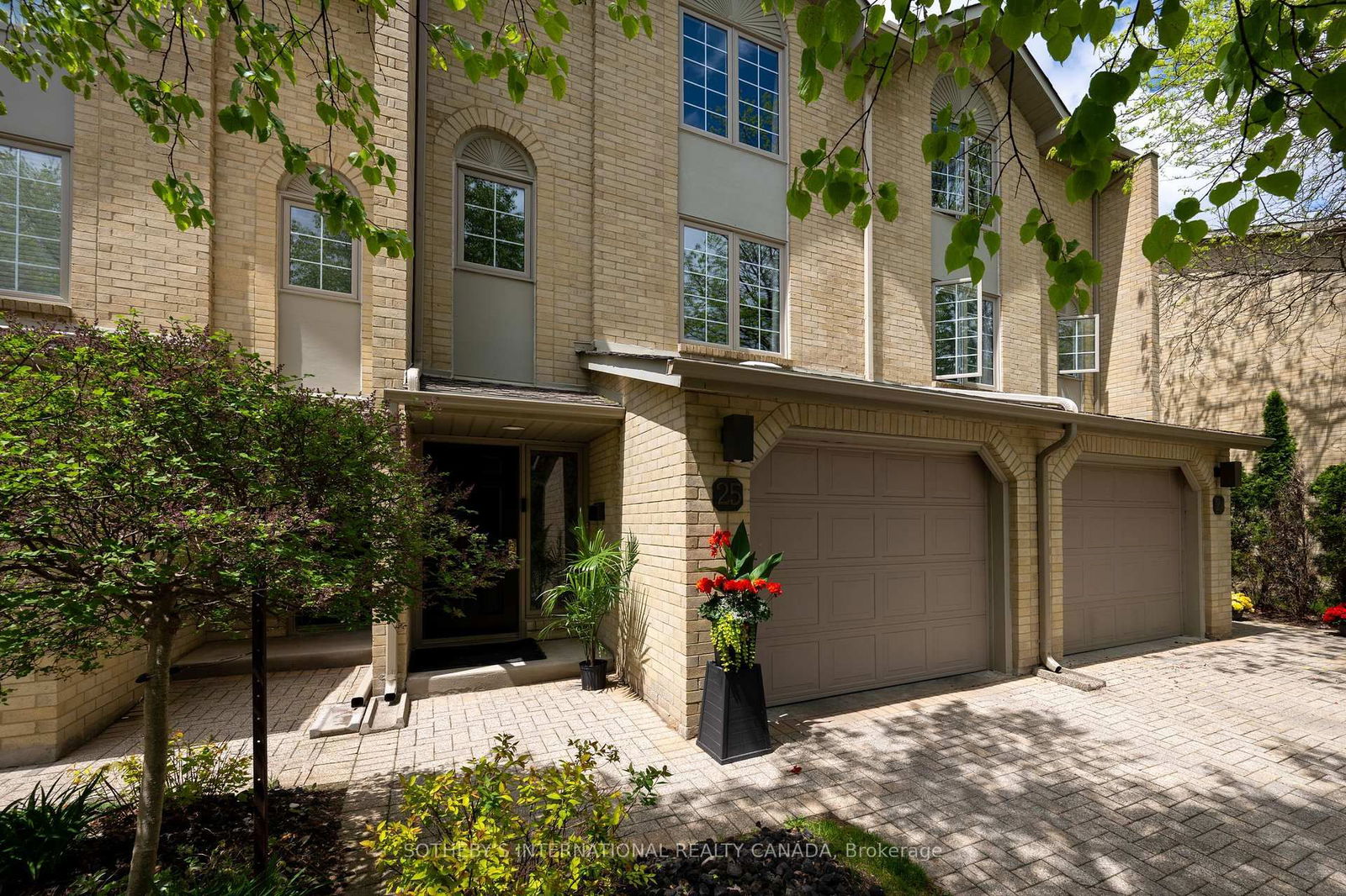 Townhouse for sale at 25-1399 Commissioners Road, London South, South B, M6K 4G9 - MLS: X12153060