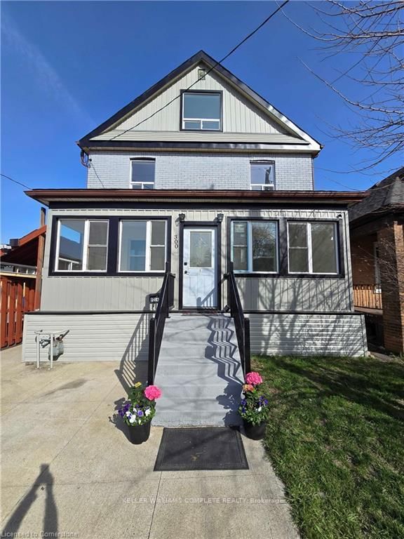 3 - 300 BALMORAL Avenue