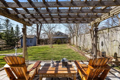 16 Crescent Ave, Central Elgin - Lynhurst image-0-3