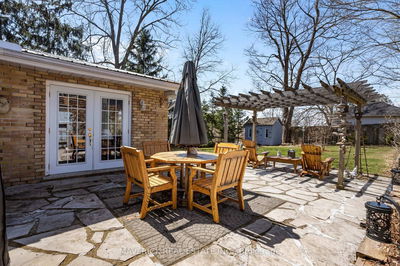 16 Crescent Ave, Central Elgin - Lynhurst image-0-4
