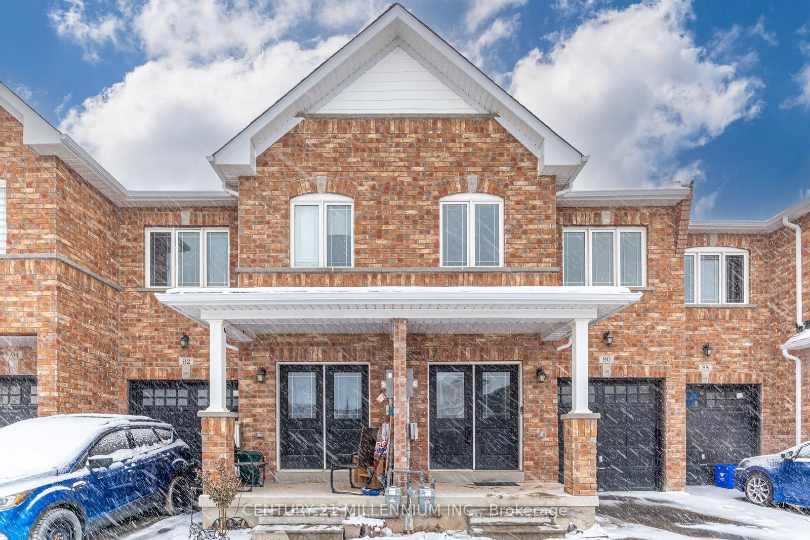 Townhouse for sale at 90 Palace Street, Thorold, Thorold Downtown, L2V 0J6 - MLS: X12153267