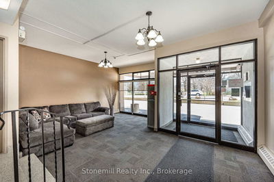 Unit 304 — 1950 Main St, Hamilton - Ainslie Wood image-0-3