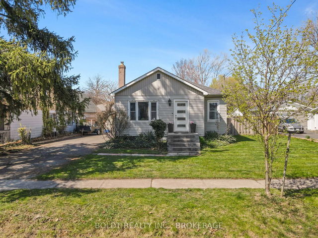 11 Edward Avenue