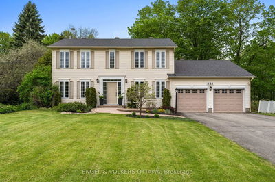 935 Fieldown St, Ottawa - Cumberland Ridge