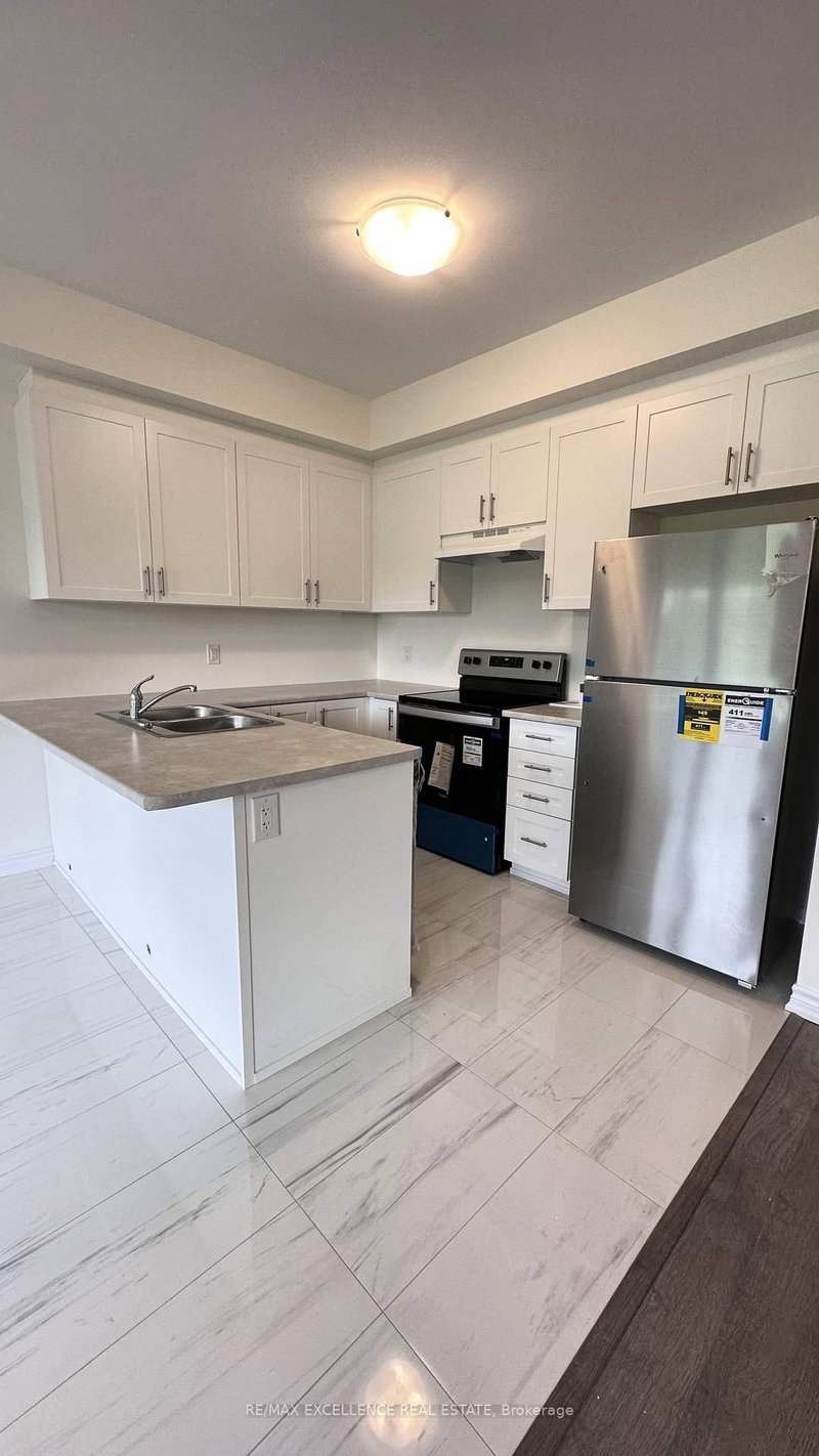 138 Winters Way, Shelburne, L9V 3Y1 | Image 3