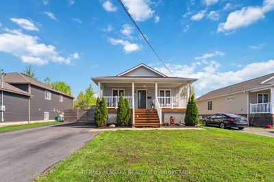 246 MARTIN St, Welland - Broadway image-0-2
