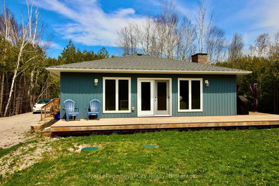 134 Maple Golf Cres, Northern Bruce Peninsula - Northern Bruce Peninsula image-0-1