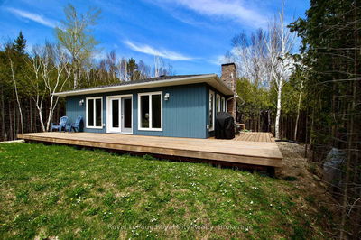 134 Maple Golf Cres, Northern Bruce Peninsula - Northern Bruce Peninsula image-0-4