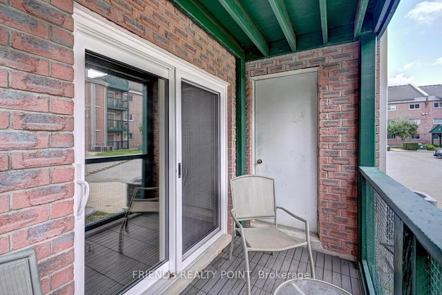 1 - 3085 Kingsway Drive