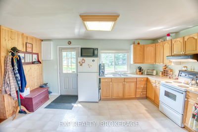 1013 Turner Way, Arden - Frontenac Centre image-0-4