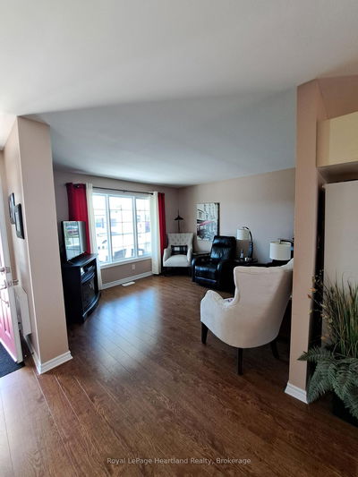 460 Richard Cres, Strathroy-Caradoc - SE image-0-4