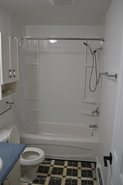 7 Dover Crt, North Bay - College Heights image-0-4