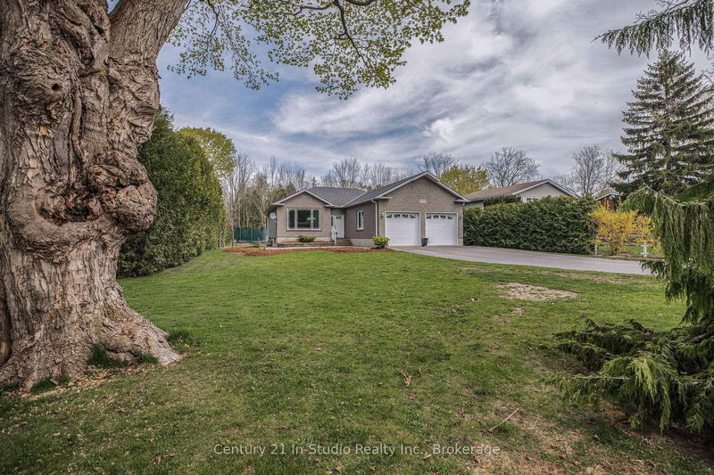 406 Alice St, Saugeen Shores -  image-0-0