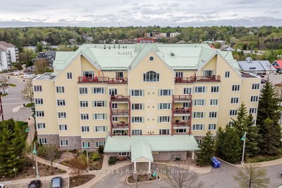 Unit 507 — 110 Steamship Bay Rd, Gravenhurst - Muskoka (S) image-0-1