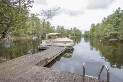 1070 Towering Oaks Tr, Minden Hills - Lutterworth