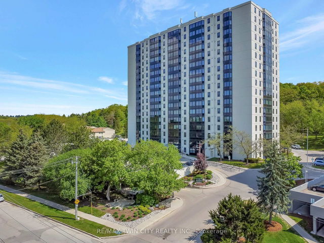 909 - 35 Green Valley Drive