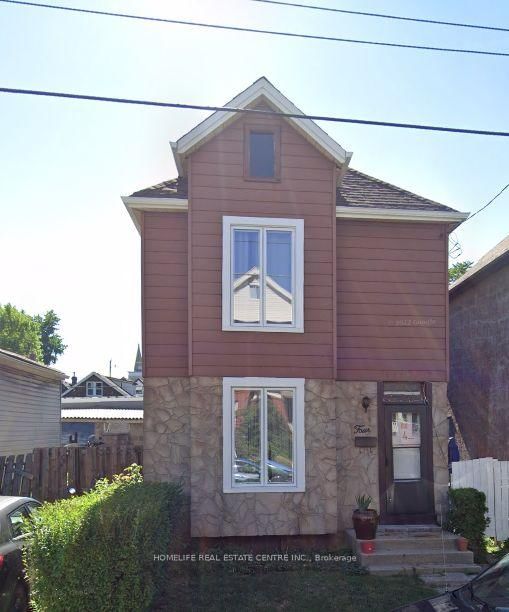 4 Minto Avenue