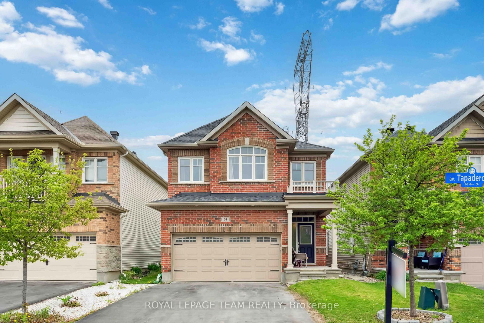 Detached House for sale at 52 Tapadero Avenue, Ottawa, Kanata - Emerald Meadows/Trailwest, K2V 0E1 - MLS: X12154636