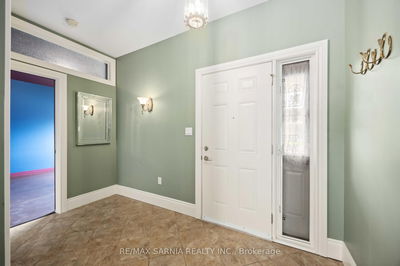 Unit 21 — 5969 Townsend Line, Lambton Shores - Forest image-0-2