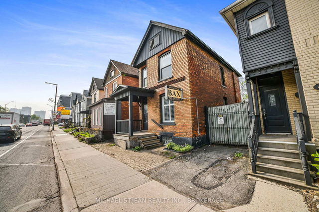 461 Main Street