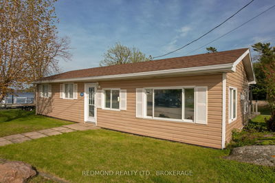 396 Howe Island Ferry Rd, Gananoque - Gananoque image-0-1