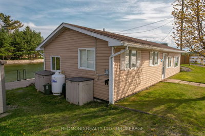 396 Howe Island Ferry Rd, Gananoque - Gananoque image-0-4