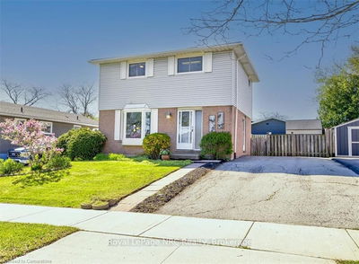 54 Markham Cres, Hamilton - Stoney Creek Mountain image-0-2