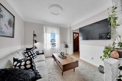 92 GLENDALE Ave, Hamilton - Crown Point image-0-3