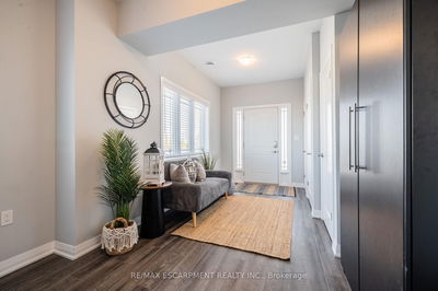 51 Laguna Village Cres, Hamilton - Rural Glanbrook image-0-4