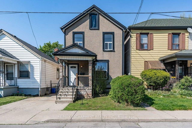 21 Mayflower Avenue