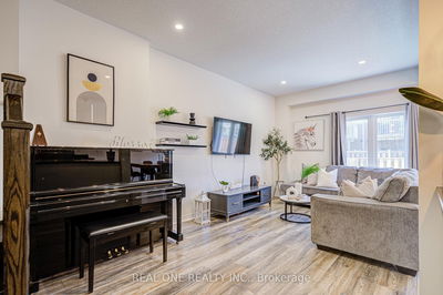 31 Garlent Ave, Hamilton - Meadowlands image-0-3