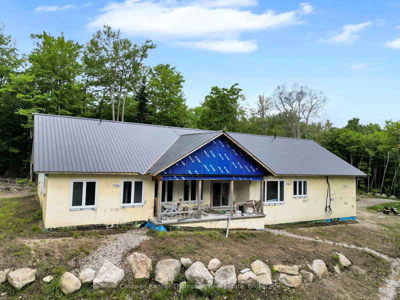 121 Loon Lake Rd, Magnetawan, P0A 1Z0 | Image 2