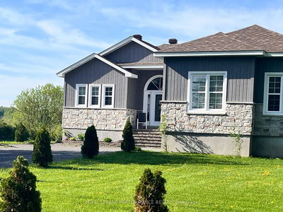3726 Front Rd, Champlain - Champlain Twp