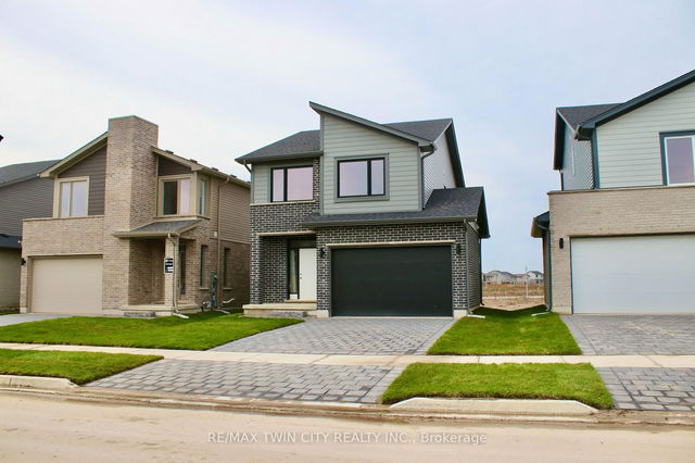 2258 Southport Crescent