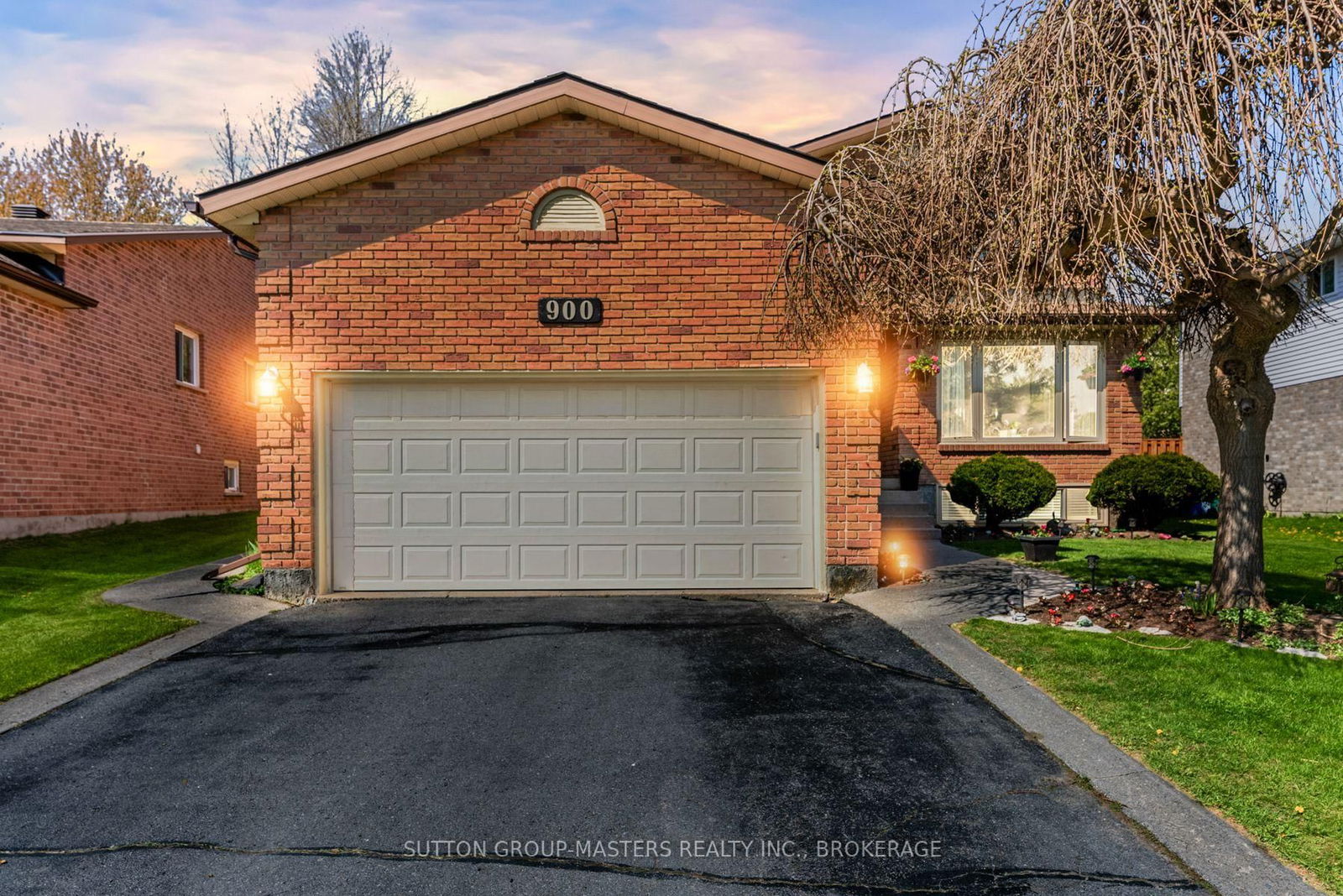 Detached House for sale at 900 Mona Drive, Kingston, North of Taylor-Kidd Blvd, K7P 2H7 - MLS: X12155217